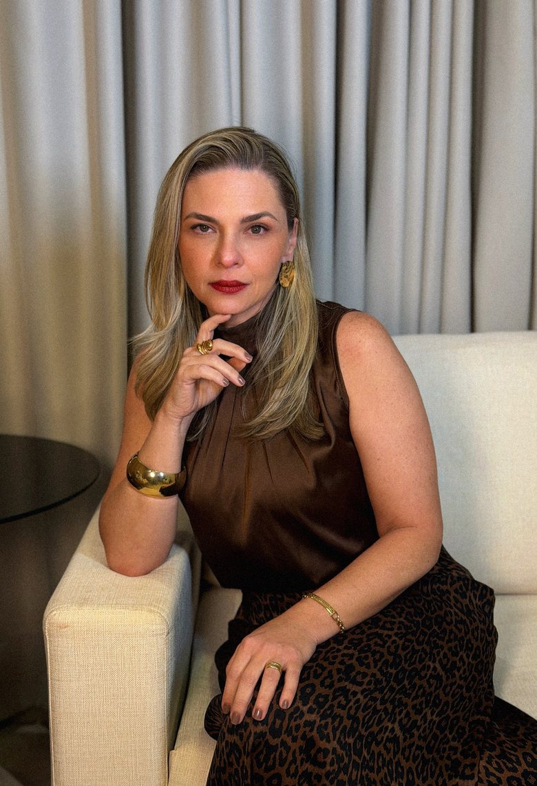Juliana Prado, psicoterapeuta